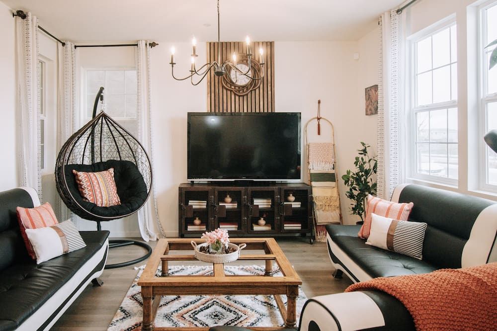 Worldly ~ Whimsical ~ Wonderful - Sacramento - Vardagsrum