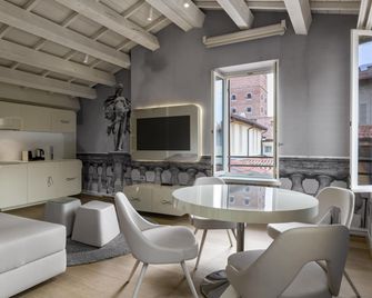 Lords of Verona Luxury Apartments - Verona - Ruokailuhuone