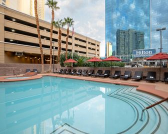 The Carriage House - לאס וגאס - בריכה