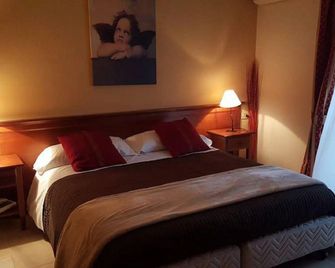 Hotel Borgo Antico - Fabriano - Bedroom