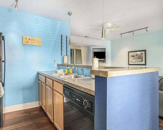Bluebird Condo - Douglas