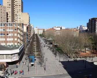 B&b Hotel Gijón Centro Begoña - חיחון - נוף חיצוני
