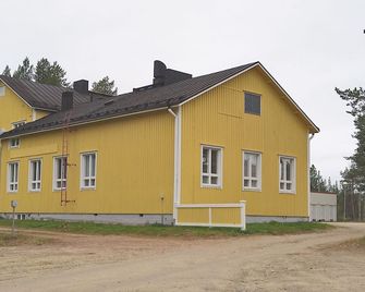 Kuukkeli Ivalo Airport Inn - Ivalo - Building