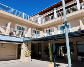 Hostal Jakiton - Magaluf - Bygning