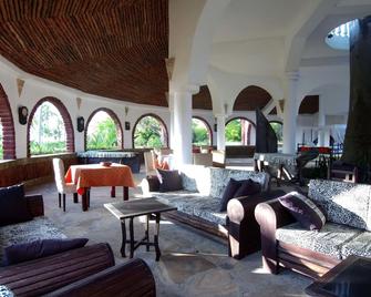 The Vagabond Lodge - Mkwaja - Lounge