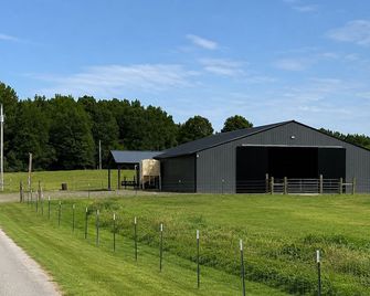 North Fork Farmhouse Retreat - Dyersburg