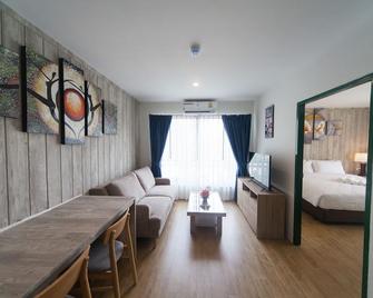 Anchan Laguna Hotel - Khon Kaen - Huiskamer