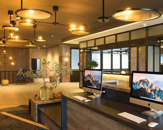 Rooms Inc Semarang - Semarang - Recepción