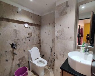 Joey's Hostel Agra - 200m from Taj Mahal - Agra - Casa de banho