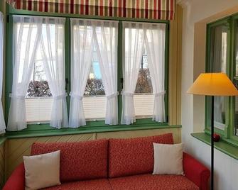 Villa am Ostseestrand Villa am Ostseestrand 001 - 塞巴特黑靈斯多夫 - 客廳