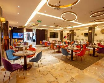 Hôtel Fleur de Lys Point E - Dakar - Restaurant