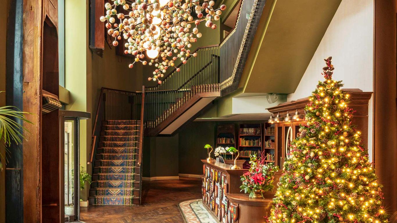 โรงแรมเกรดูเอต บาย ฮิลตัน แคมบริดจ์