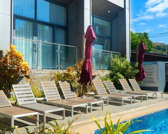 Vienna Hotel - Coron
