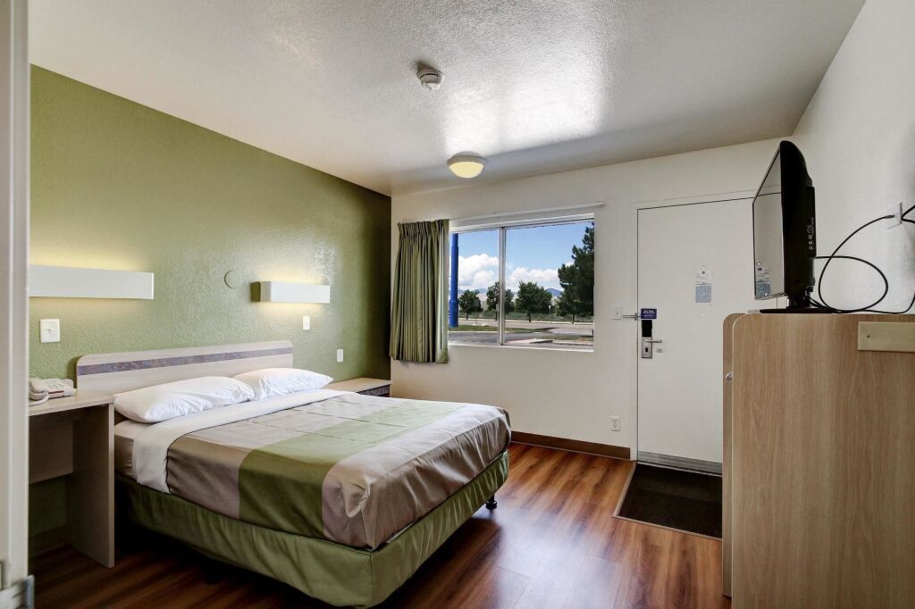 Econo Lodge Midvale thumbnail 3