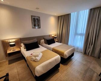 Elegant Stay Near Plaza Estrada With Outdoor Pool Free Breakfast And Parking - Río Cuarto - Slaapkamer