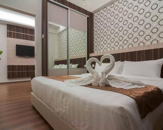 E-Red Hotel Melaka - Malacca - Bedroom
