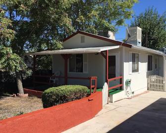 Old Town Cottonwood Cottage - Cottonwood - Building
