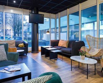 ibis Styles Massy Opéra - Massy - Salon