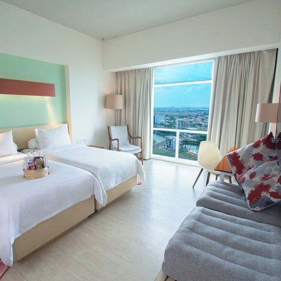 Harris Hotel & Conventions Bekasi image 1