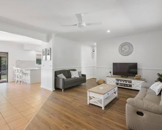 Robins Place - Ballina - Ruang tamu