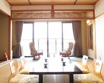 Ryokan Nakashimaso - Kamiamakusa - Eetruimte