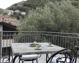 Cerasa - Pisciotta - Balcone