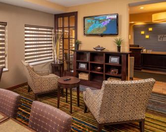 Holiday Inn Express - Charleston/Kanawha City, An IHG Hotel - Charleston - Lounge