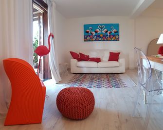 Geco di Giada Art Suites - Adult Only - Marina di portisco - Wohnzimmer