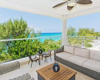 Sea Breeze No. 8 - West Bay - Balcon