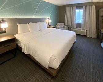 Comfort Inn & Suites - Saratoga Springs - Bedroom