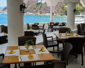 Sierra Mar at Tesoro Manzanillo - מנזניו - מסעדה