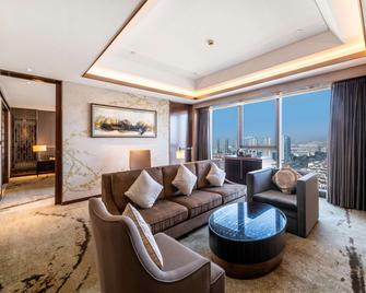 Yancheng Golden Eagle Summit Hotel - Yancheng - Living room