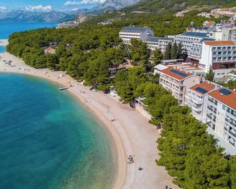 Apartments Lucija Makarska-first row to the sea - Brela