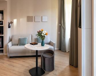 Aiello Hotels - Isola Design District - Milan - Living room