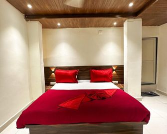 Hotel Payal - Pachmarhi - Schlafzimmer