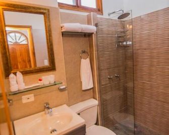 Hotel 3 Banderas - Cartagena