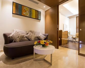 키스콜 그랜드 호텔 - 코임바토르 - 거실