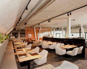 Hotel im Zentrum für Visionen - Puch Bei Hallein - Restaurant