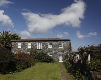 كينتا داس بوجانفيلياس - هورتا - مبنى