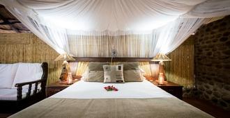 Taita Falcon Lodge - Livingstone - Slaapkamer