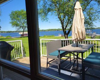 Relax and be Glad at the Lake! - 린드스트롬 - 발코니