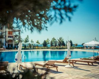 Prestige Mer d'Azur - Nessebar - Pool