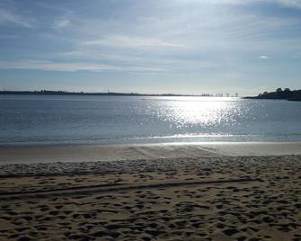 Onça da Praia Hostel - ויטוריה - חוף