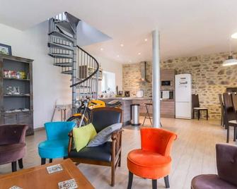 Gite Saint-Sauveur-le-Vicomte, 4 bedrooms, 11 persons - Saint-Sauveur-le-Vicomte - Sala de estar