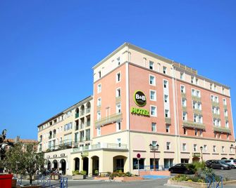 B&B HOTEL Martigues Port-De-Bouc - Port-de-Bouc - Budynek