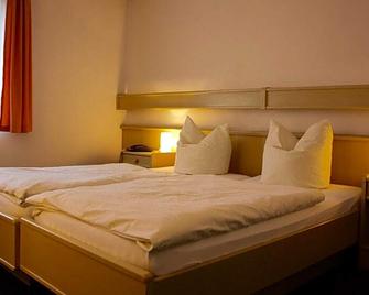 Hotel Blume Post - Albstadt - Schlafzimmer