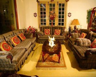 Pleasant Stay Guest House - Chennai
