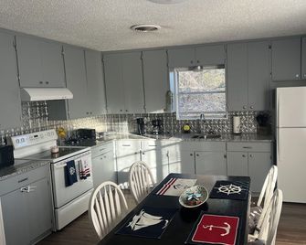 The Lakewood - Second Floor on a duplex - Belton - Cocina