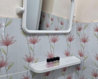 Nopphadon Hotel - Racha Thewa