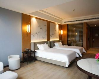 Darius International Hotel (Panlong Cave) - Yunfu - Bedroom